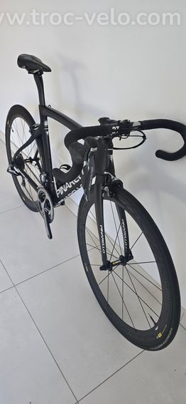 VELO DE COURSE PINARELLO DOGMA F8 – DURA-ACE Di2 9070 – MAVIC CARBON SLE – ÉTAT EXCEPTIONNEL - 3