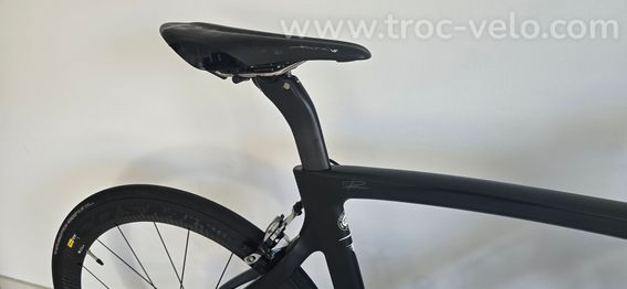 VELO DE COURSE PINARELLO DOGMA F8 – DURA-ACE Di2 9070 – MAVIC CARBON SLE – ÉTAT EXCEPTIONNEL - 8
