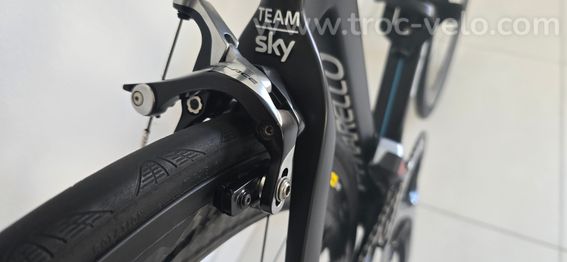 VELO DE COURSE PINARELLO DOGMA F8 – DURA-ACE Di2 9070 – MAVIC CARBON SLE – ÉTAT EXCEPTIONNEL - 10