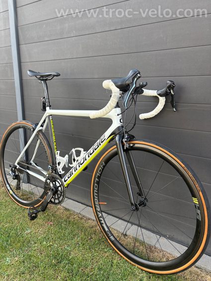 Cannondale SuperSix EVO Dura-Ace Shimano Dura-Ace 11V 700 mm Blanc Cashmere Vert Volt 2019 - 2