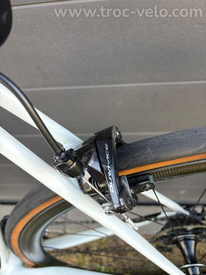 Cannondale SuperSix EVO Dura-Ace Shimano Dura-Ace 11V 700 mm Blanc Cashmere Vert Volt 2019 - 4