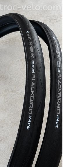Paire de pneus Hutchinson Blackbird Race TLR – Neufs sans étiquette – 700x28C