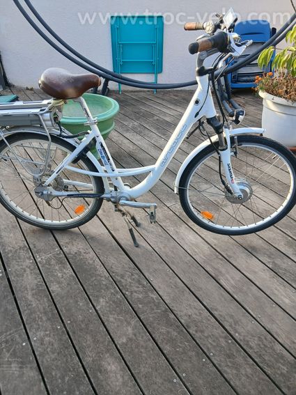 Vélo électrique à vendre pour pièces