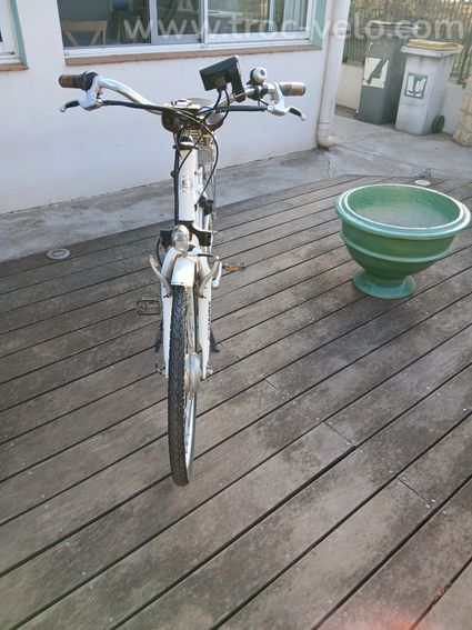 Vélo électrique à vendre pour pièces - 4