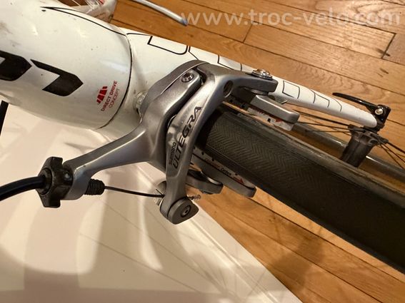 Vélo de route Look HSC 675 carbone – Shimano Ultegra 10v – roues carbone – taille M - 7
