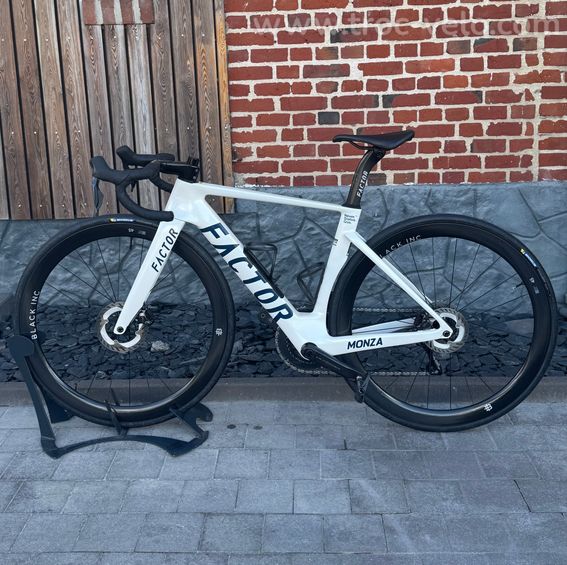 FACTOR Monza 2026- 49 (XS) - 3