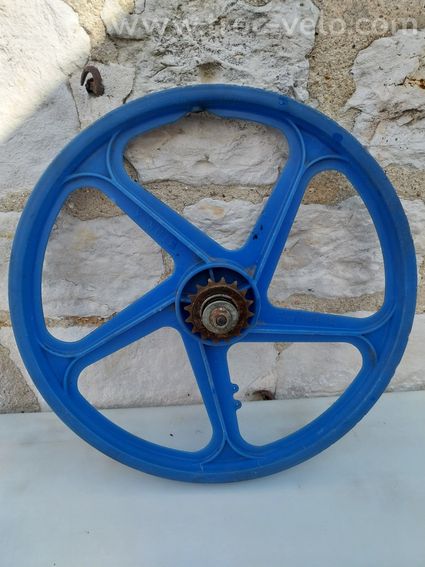 Roue bmx old school a restaurer 20 pouces