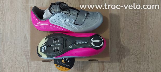 chaussure cyclisme femme pearl izumi - 1