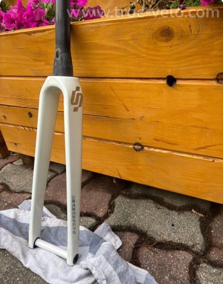 Fourche carbone Hygge  - 3