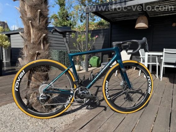A vendre Specialized Tarmac SWorks SL8 taille 56 sans les roues  - 6