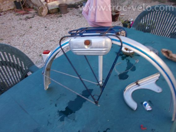 1 lot de pièces vélo de 1948 garde boue porte bagage peugeot - 5