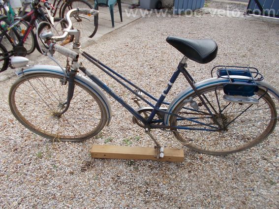  1 lot de pièces vélo de 1948 garde boue porte bagage peugeot - 8