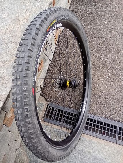 Roue Mavic VTT Deemax 27,5 pouces