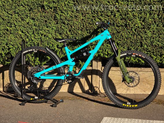 YT Jeffsy Primus 27