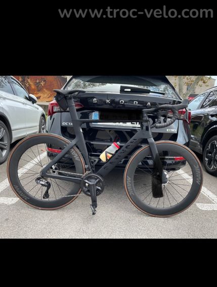 Canyon Aeroad CF SLX 8 Di2 Cosmic - 2