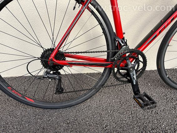Giant Contend 3 - 4