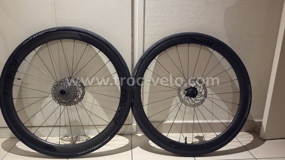 Paire de roues carbones Roval C38