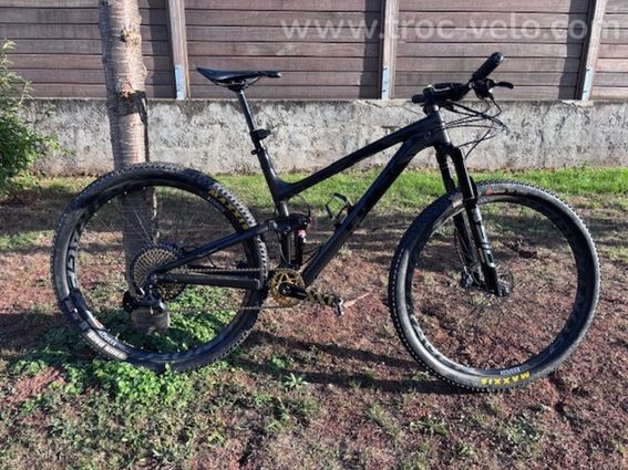 Vends TREK TOP FUEL 9.8 SL