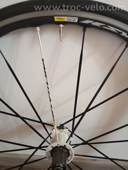 Roue AR mavic  - 2
