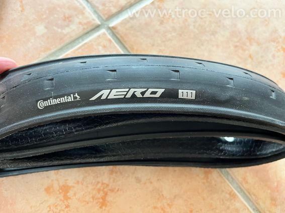 Pneu vélo Continental AERO 111 (700x26C) Neuf