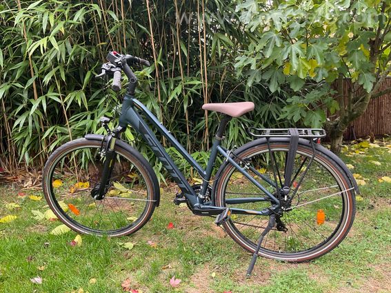 2 vélos de randonnée Scott Sub Sport 40 homme et femme, bagagerie VAUDE - 2