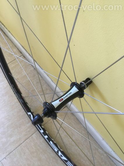 Roue AV Easton EA90 SLX prête à rouler - 3