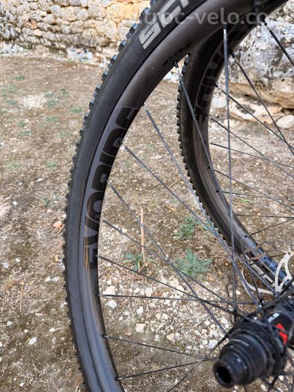 Roues VTT carbone Evoride Cross SL 29" - DT 240s Boost XD - Rayons Berd - 1240 g - 3