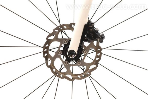 Produit Reconditionne    Specialized Aethos Comp Di2 12v    Blanc   Velo De Route   Tres Bon Etat - 7