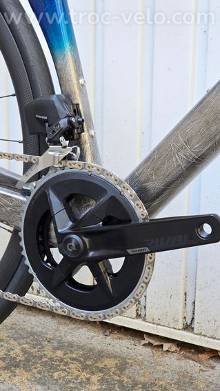 Velo route aero carbone 7,70 kilos (neuf) - SRAM AXS - Capteur puissance - Roues carbone céramique - 12
