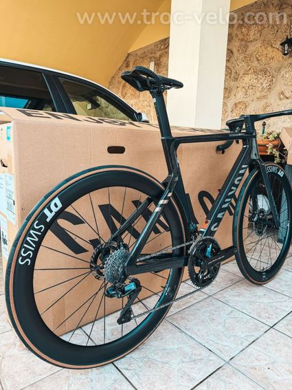 Aeroad CFR Di2 2025 - 2