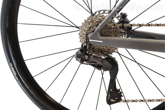 Produit Reconditionne    Bmc Teammachine Slr01 Five Di2 12v    Gris   Velo De Route   Tres Bon Etat - 3