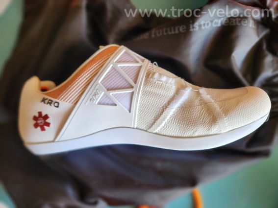 Vends chaussures route DMT - 2