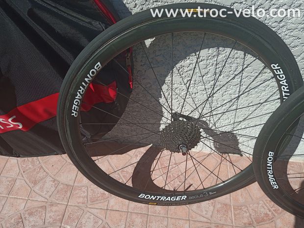 ROUE CARBONE AEOLUS 35 BOYAU - 2