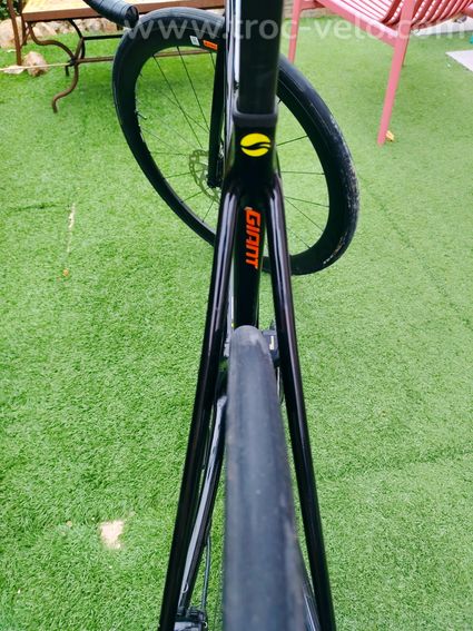 GIANT TCR Advanced Pro 1-2025-Di2-ML-2 650 € - 7