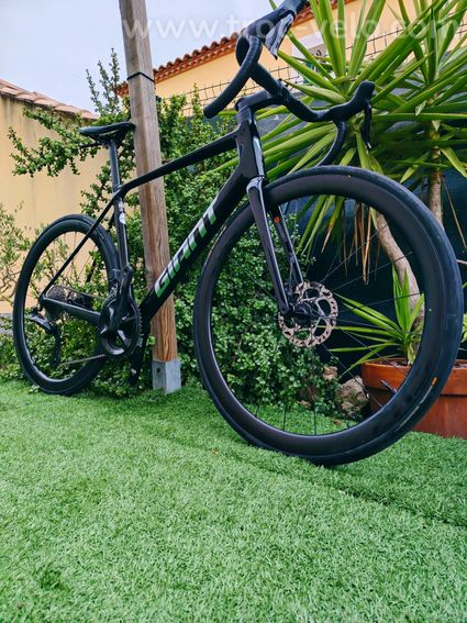 GIANT TCR Advanced Pro 1-2025-Di2-ML-2 650 € - 13