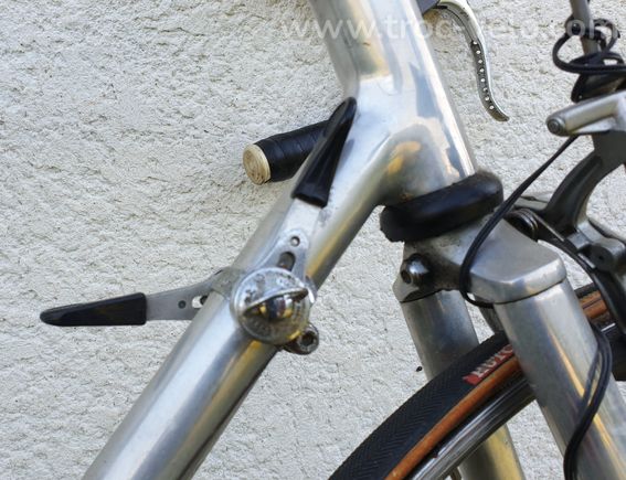 Vélo de course vintage André Sablière — cadre aluminium artisanal — années 1980 - 8