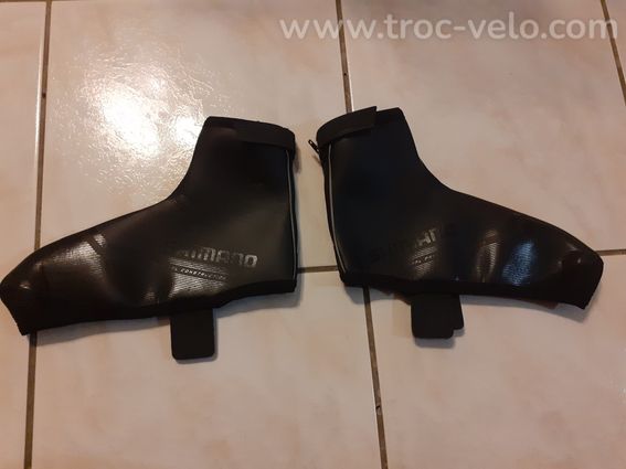 SUR CHAUSSURES SHIMANO NOIRES