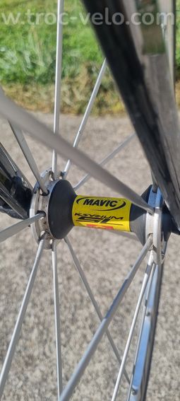 Vélo de route Giant carbone - 12