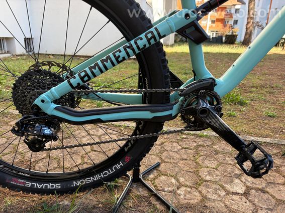 VTT Commencal Meta AM V4 - 3