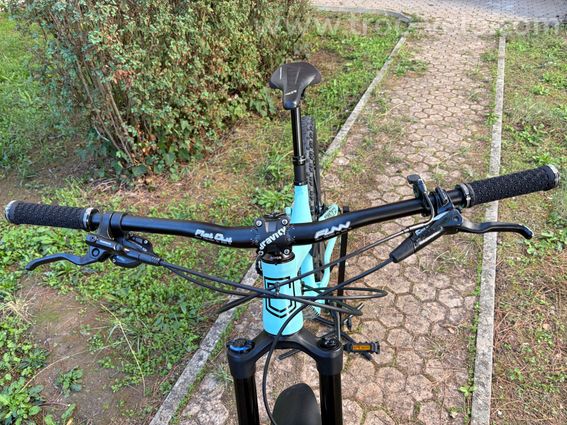VTT Commencal Meta AM V4 - 6