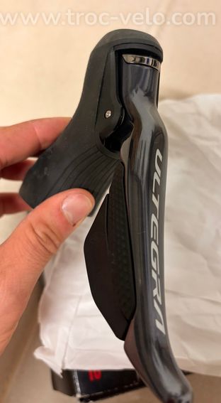 Levier droit shimano ultegra 8070 Di2 disc neuf  - 3