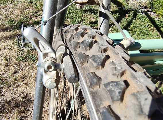 vends vélo Specialized Hardrock  - 6