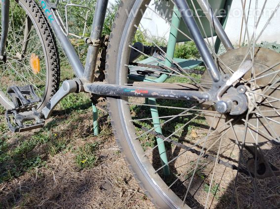 vends vélo Specialized Hardrock  - 13