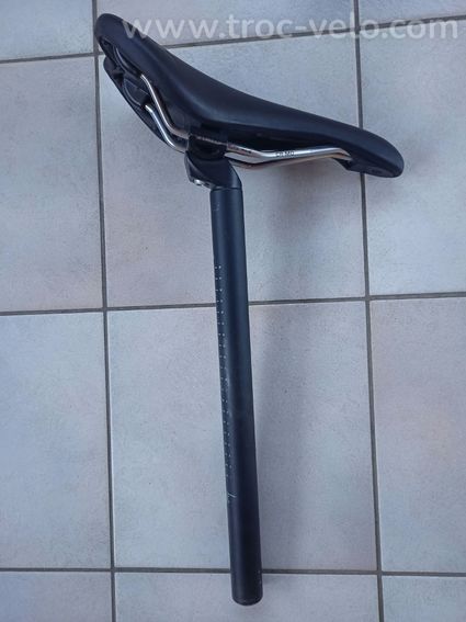 Titre : Selle + tige de selle Genesis CDA 30 d’origine – Très bon état - 2