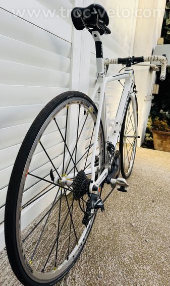 Vélo COLNAGO V1R édition FERRARI - 2