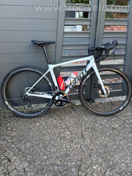 Giant Tcr roue carbone dt swiss arc 1100