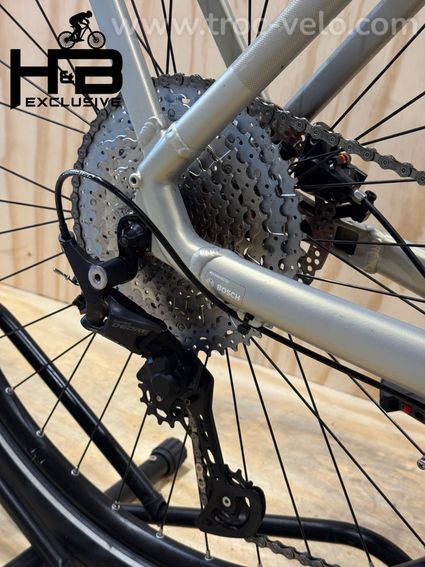 Cube Touring Hybrid Pro 625 Vélo électrique Shimano Deore 2023 - 14