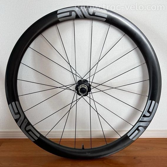 Paire de roues ENVE SES 3.4 avec moyeux et rayons J-Bend - 2