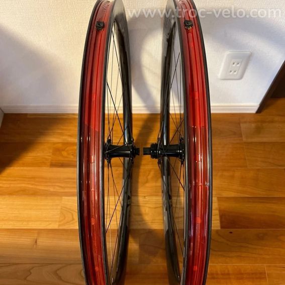 Paire de roues ENVE SES 3.4 avec moyeux et rayons J-Bend - 9