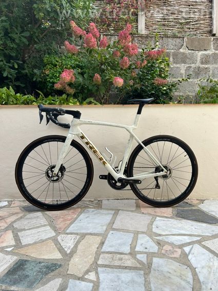 TREK MADONE SLR 7 GEN 8 - 2